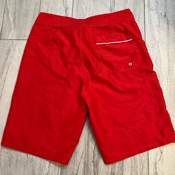 Old Navy California Men's Swim Trunks Size 32 Red - Picture 3 of 5